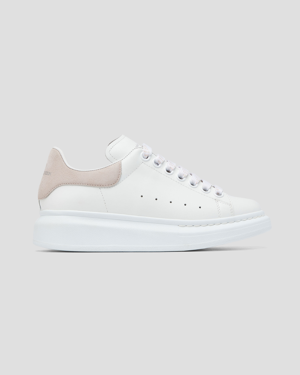 Tenis Alexander Mc Queen color Blanco con Detalle en Rosa